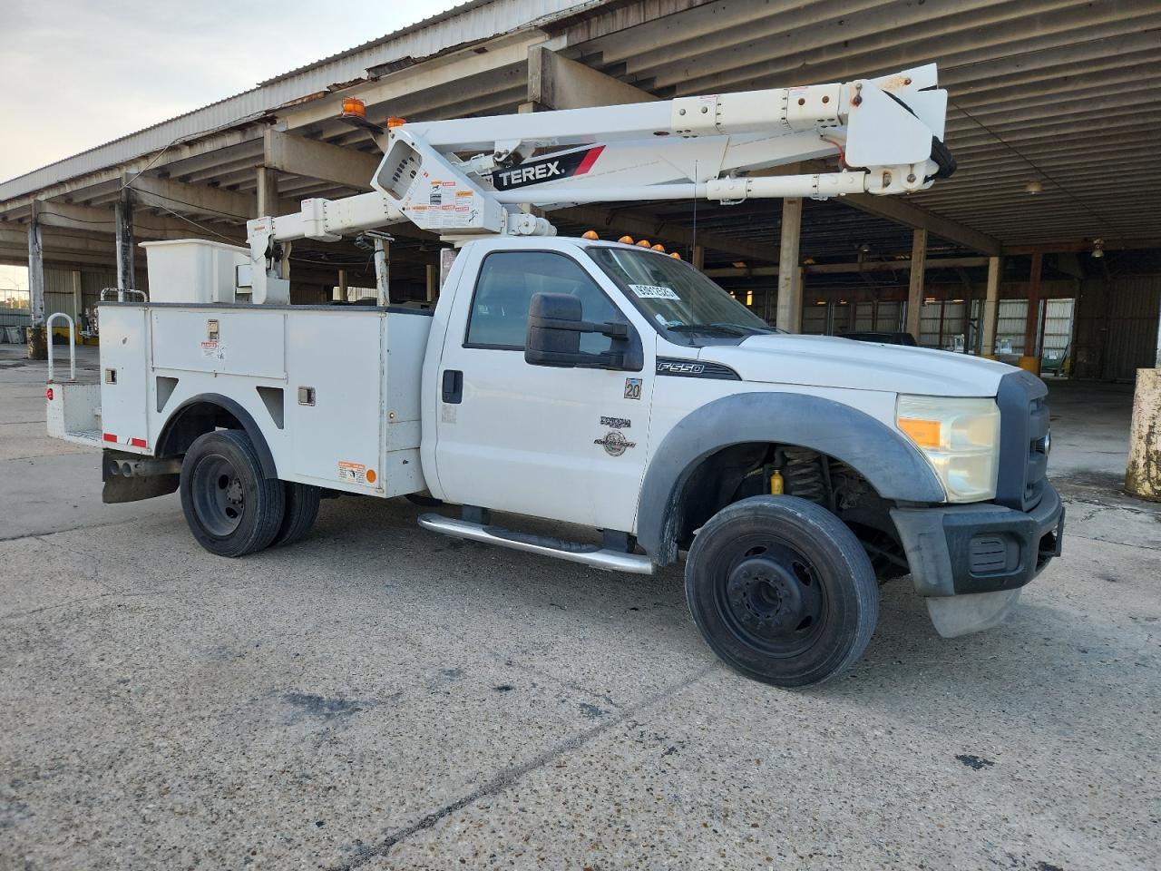 2016 Ford F550 Bucket Truck - Фото 4