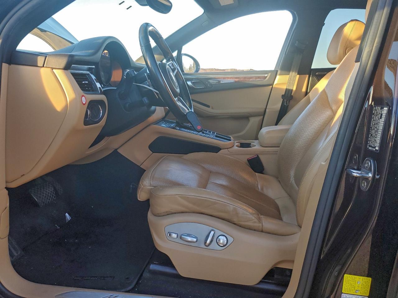 2018 Porsche Macan S - Image 7