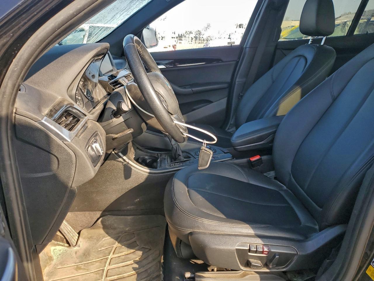 2017 BMW X1 Sdrive28I - Фото 7