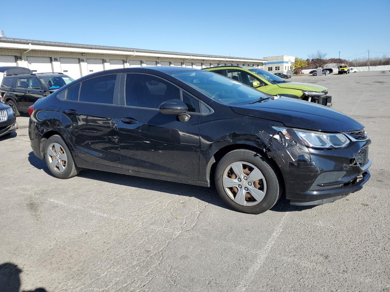 2018 Chevrolet Cruze Ls - Фото 4