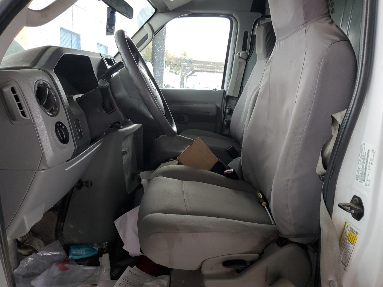 2014 Ford Econoline E250 Van - Image 7