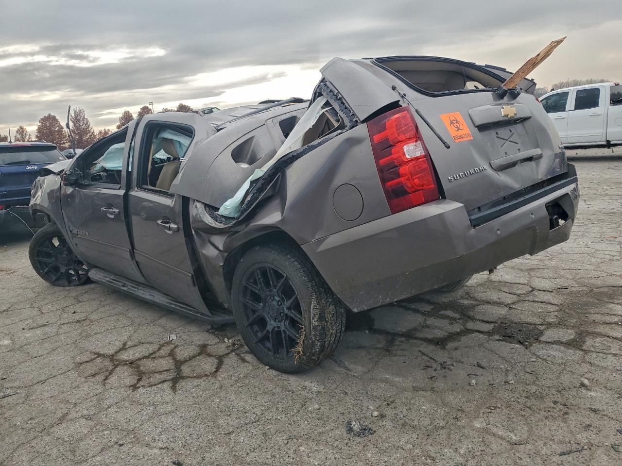 2012 Chevrolet Suburban K1500 Lt - Image 2