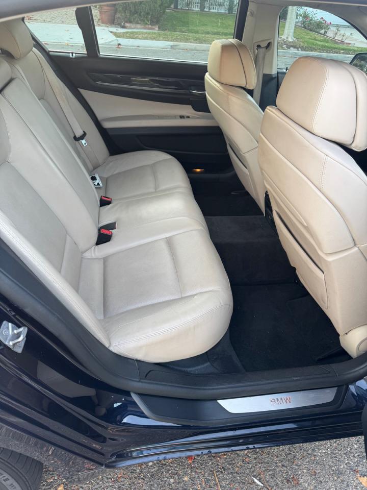 2012 BMW 750 Li - Image 6
