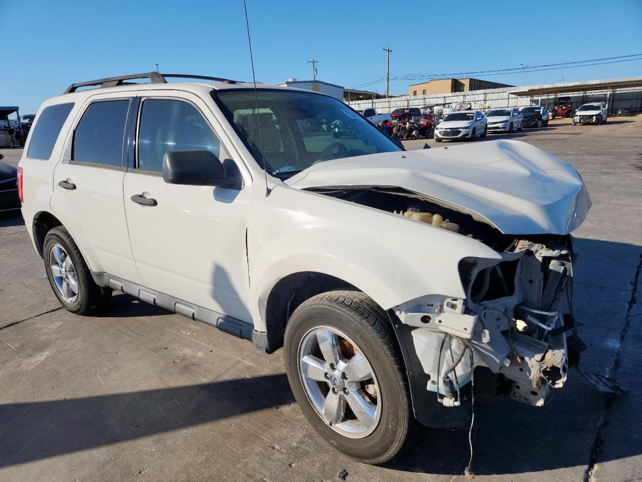 2011 Ford Escape Xlt - Image 4