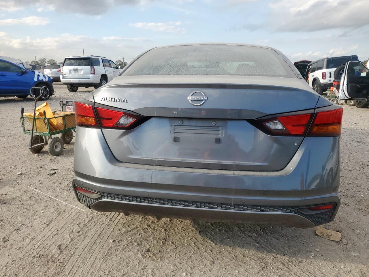 2024 Nissan Altima S - Image 6