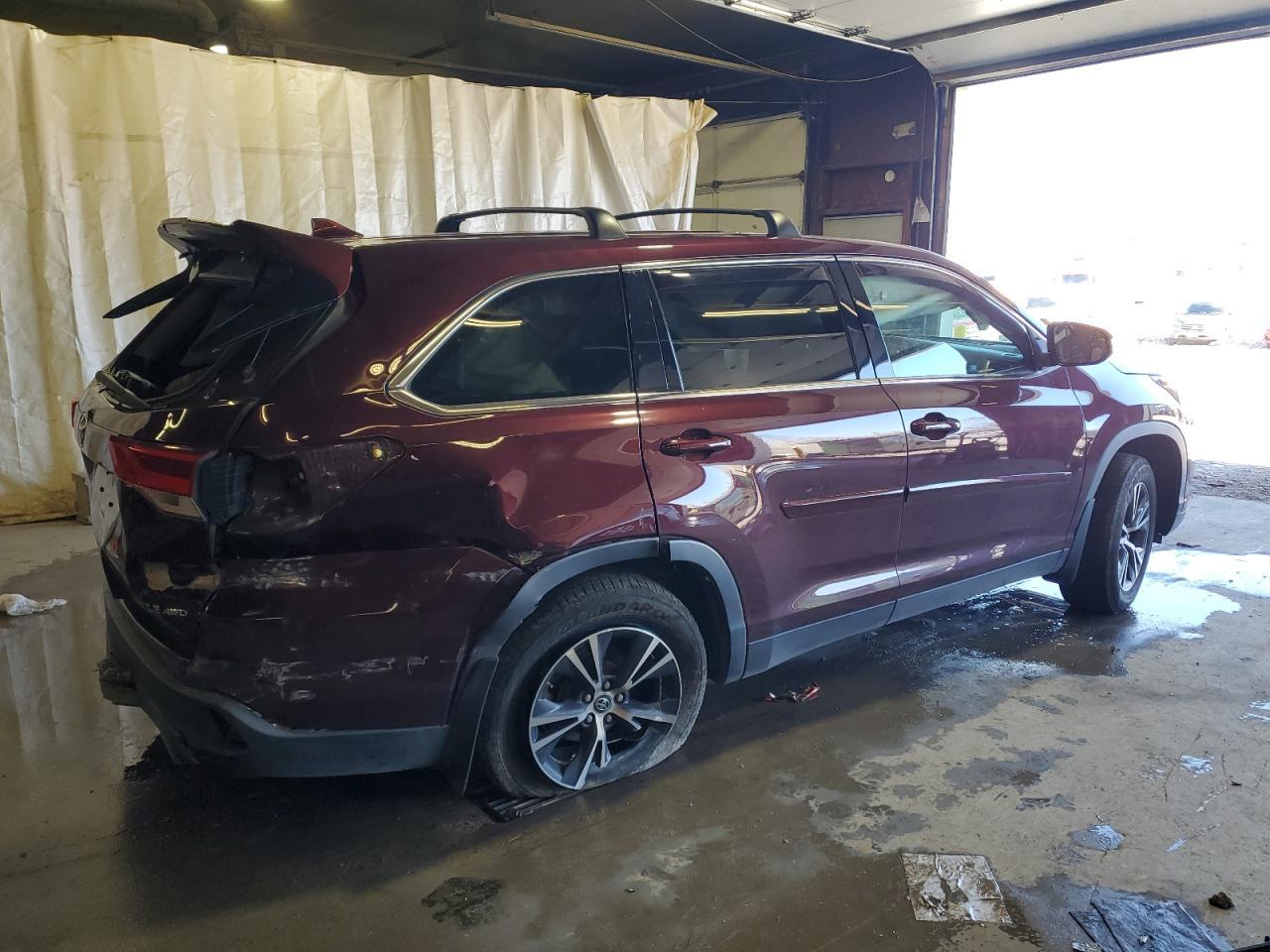 2019 Toyota Highlander Le Plus - Фото 3