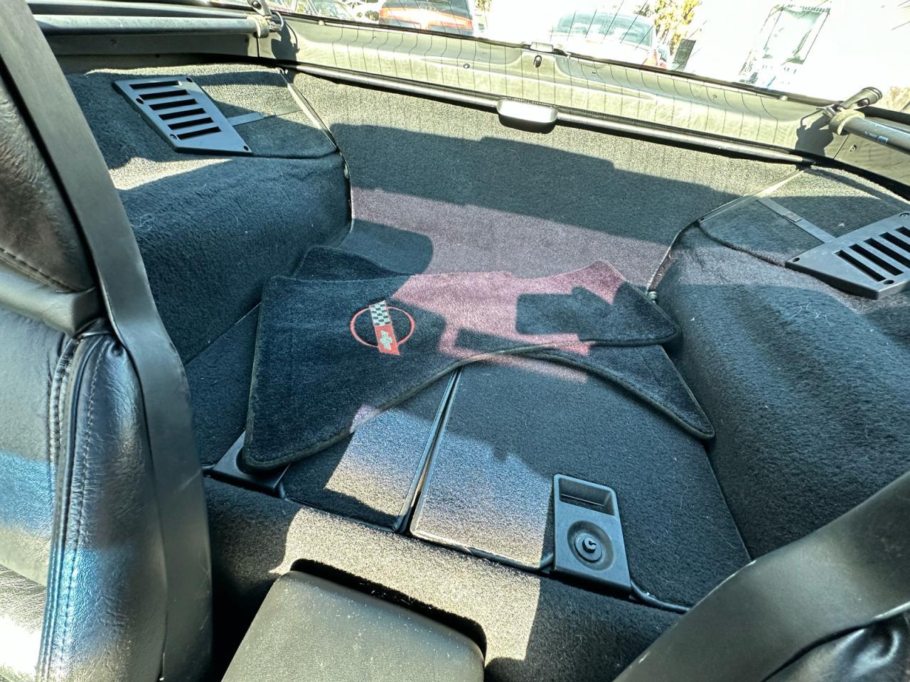 1990 Chevrolet Corvette - Фото 6