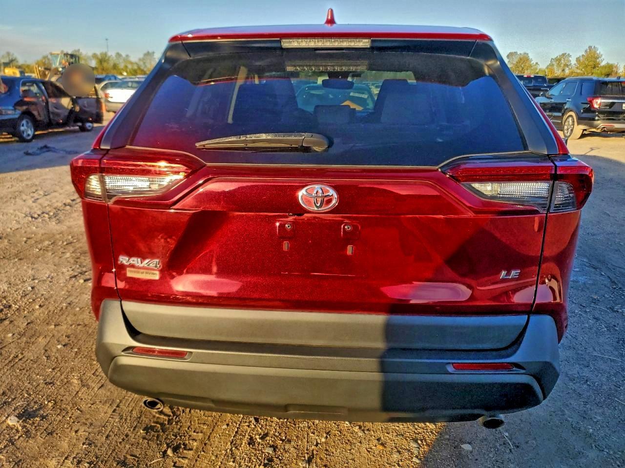 2022 Toyota Rav4 Le - Фото 6