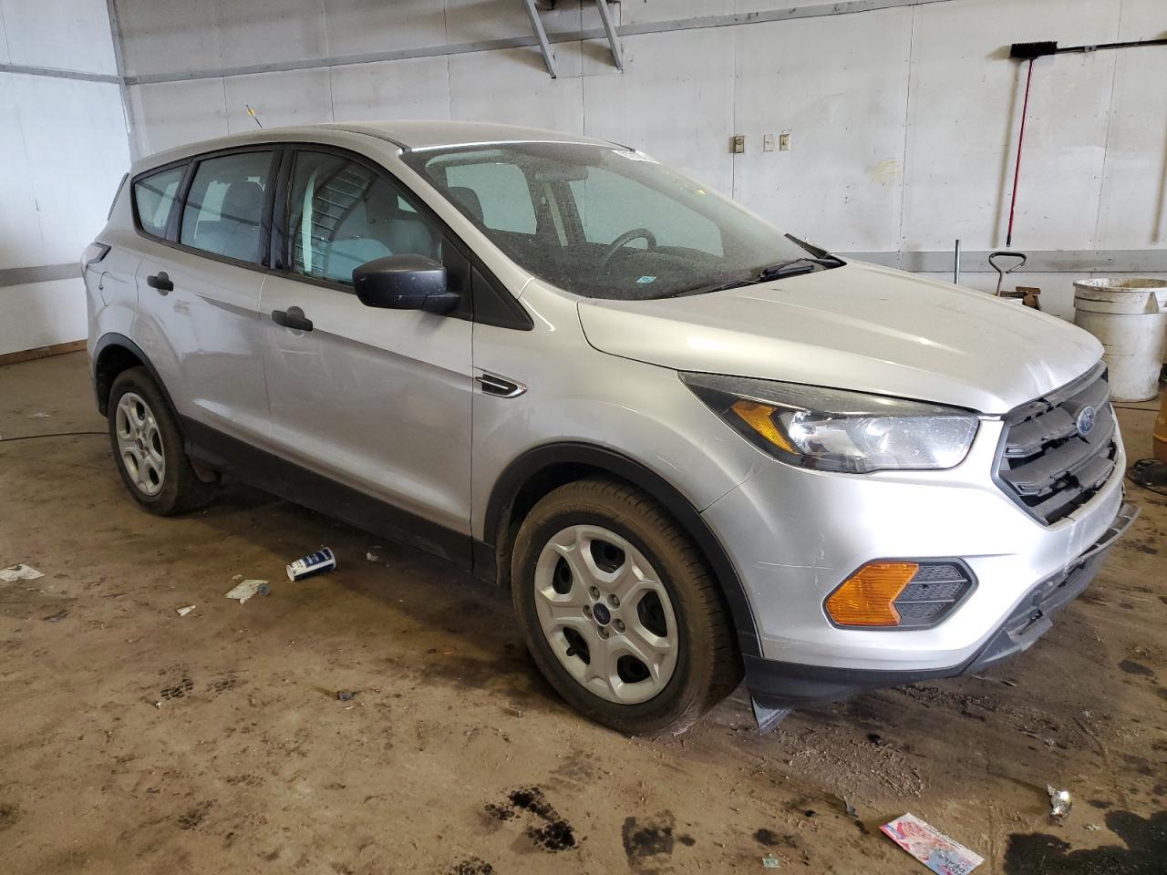 2018 Ford Escape S - Фото 4