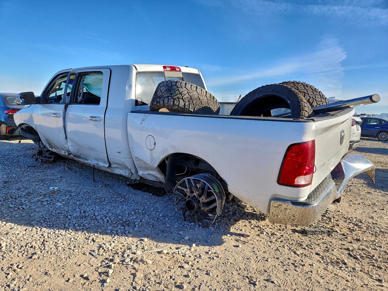 2012 Dodge Ram 2500 Laramie - Фото 2