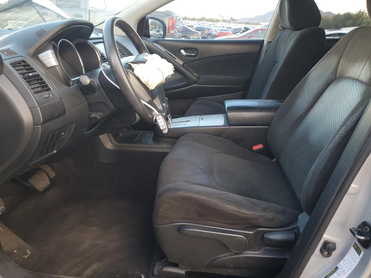 2010 Nissan Murano S - Фото 7