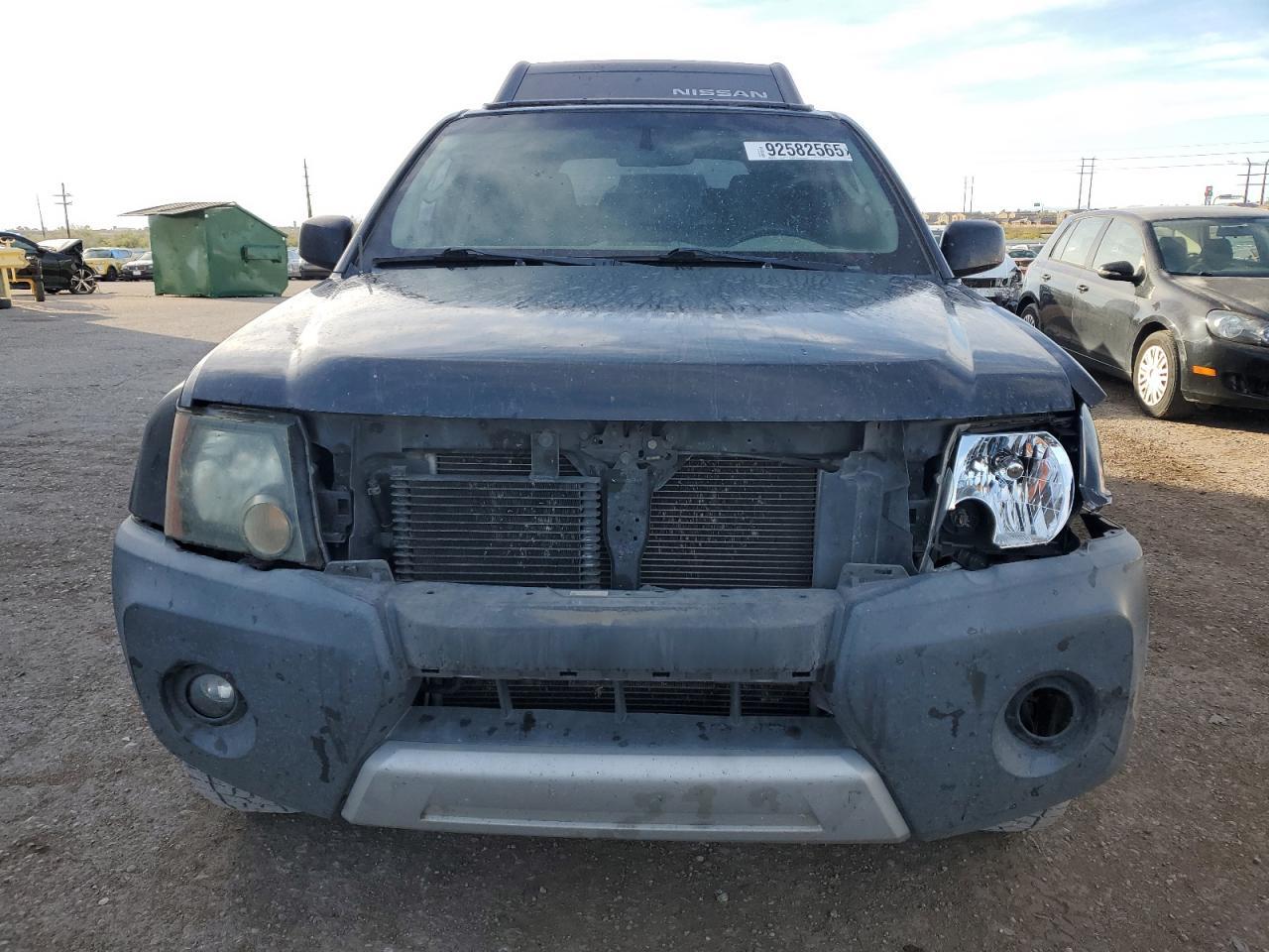 2011 Nissan Xterra Off Road - Image 5