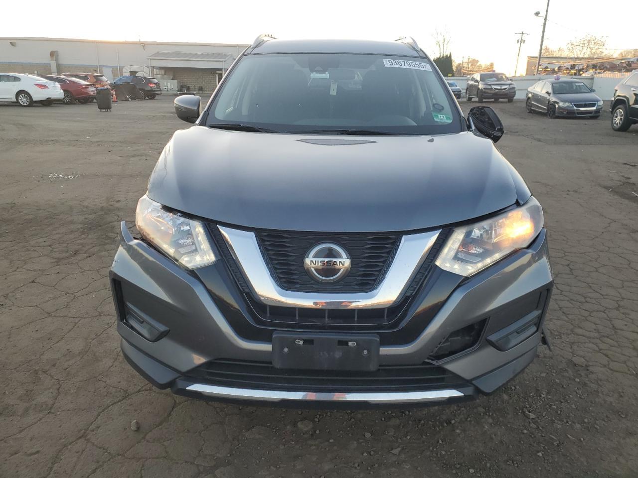 2019 Nissan Rogue S - Фото 5