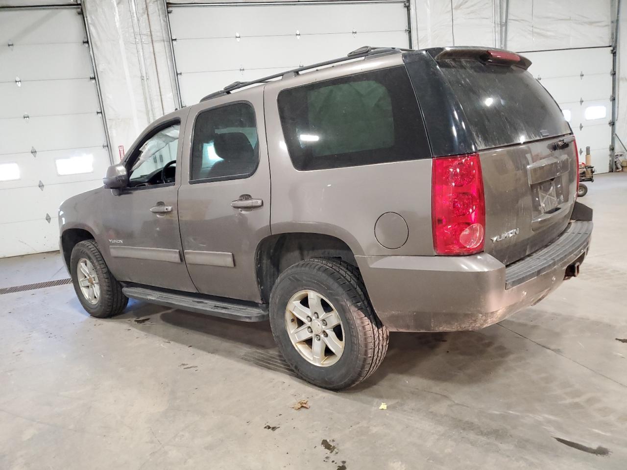 2013 GMC Yukon Sle - Фото 2