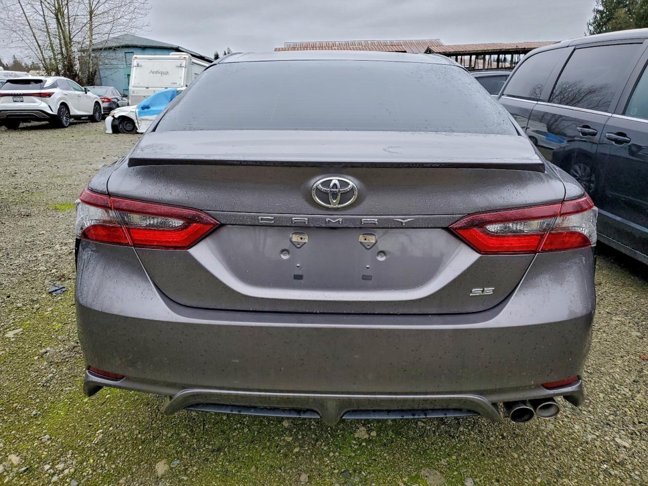 2022 Toyota Camry Se - Image 6