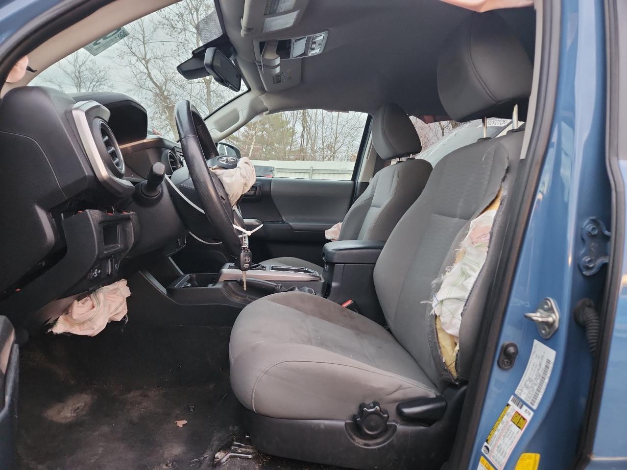 2019 Toyota Tacoma - Image 7