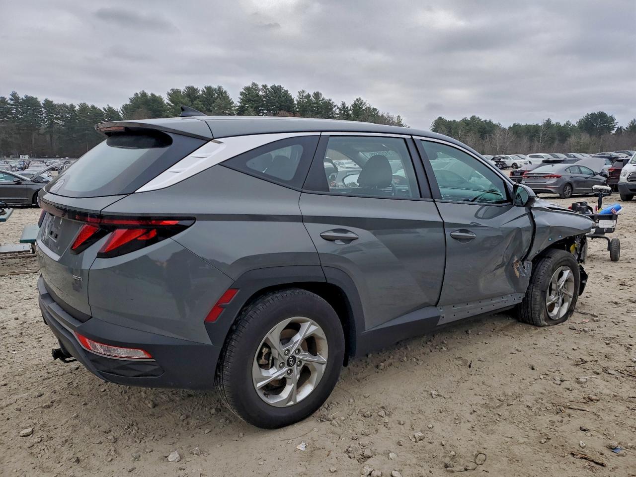 2024 Hyundai Tucson Se - Image 3