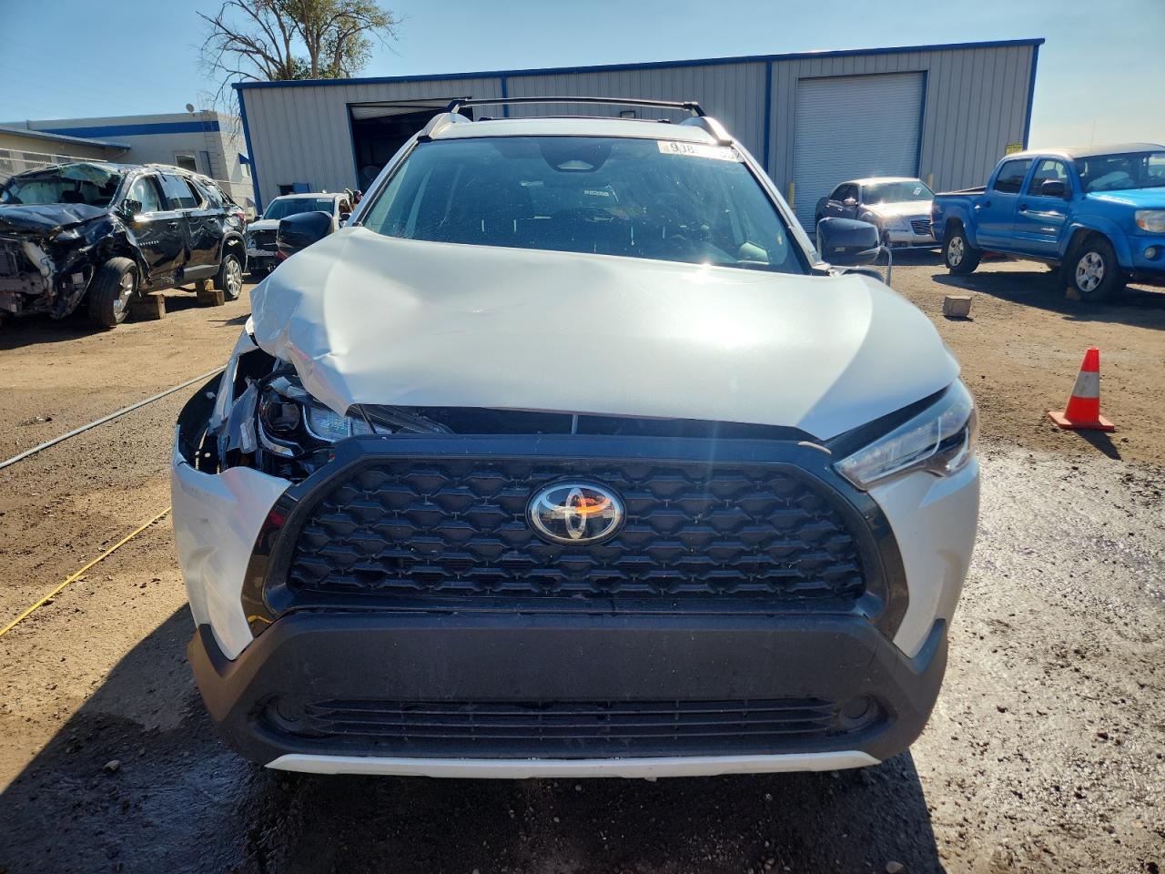 2025 Toyota Corolla Cross Le - Image 5