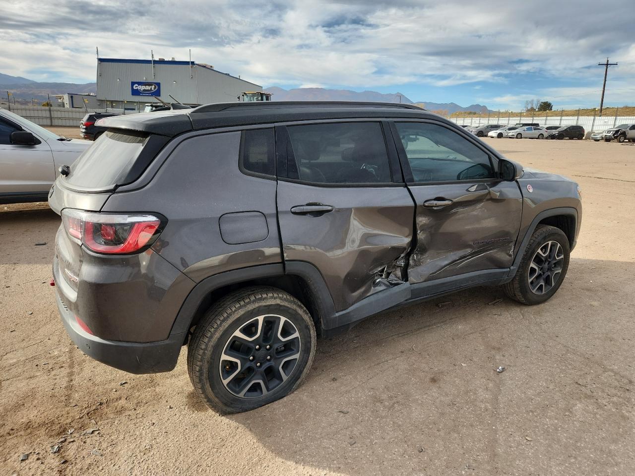 2019 Jeep Compass Trailhawk - Image 3