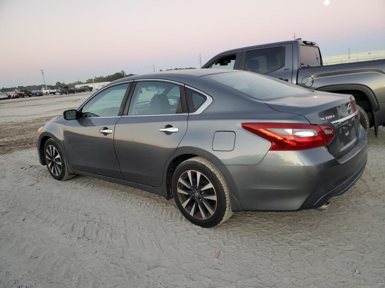 2018 Nissan Altima 2.5 - Image 2