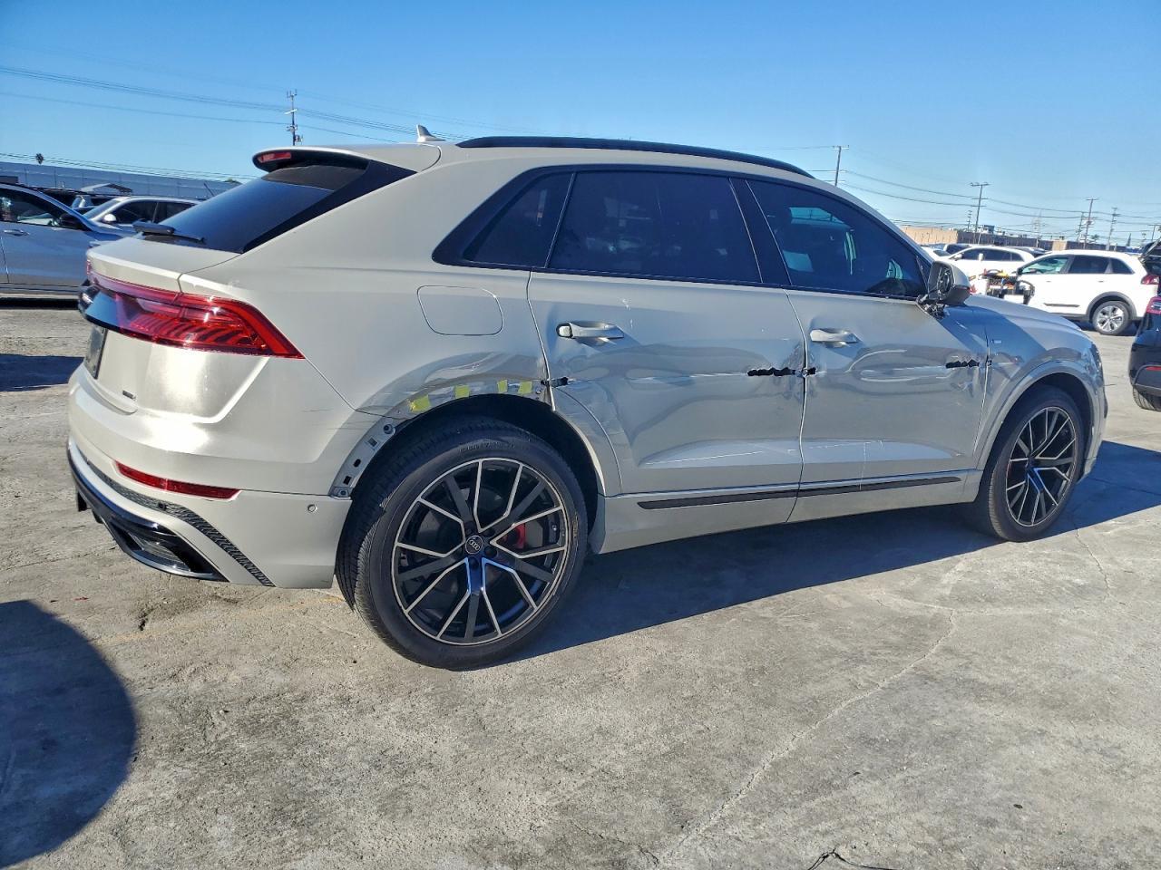 2023 Audi Q8 Prestige S-Line - Фото 3
