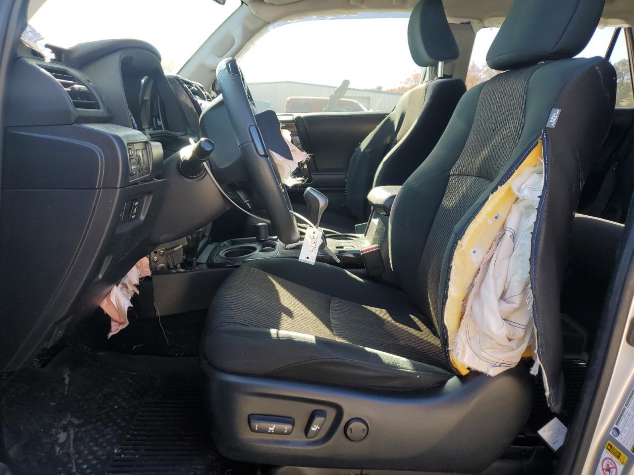 2019 Toyota 4Runner Sr5/Sr5 Premium - Image 7