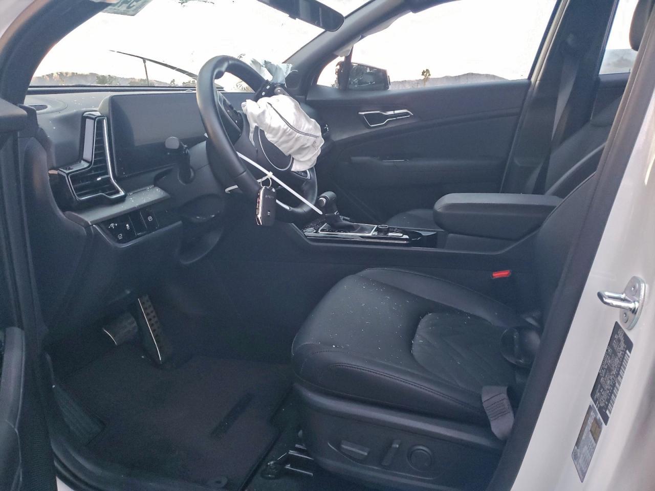 2025 Kia Sportage X-Pro - Image 7