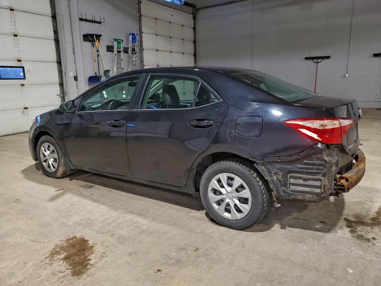 2014 Toyota Corolla L - Фото 2