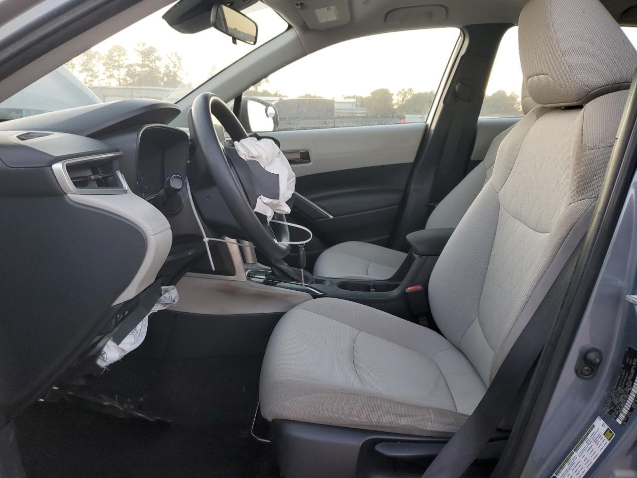 2023 Toyota Corolla Cross L - Image 7