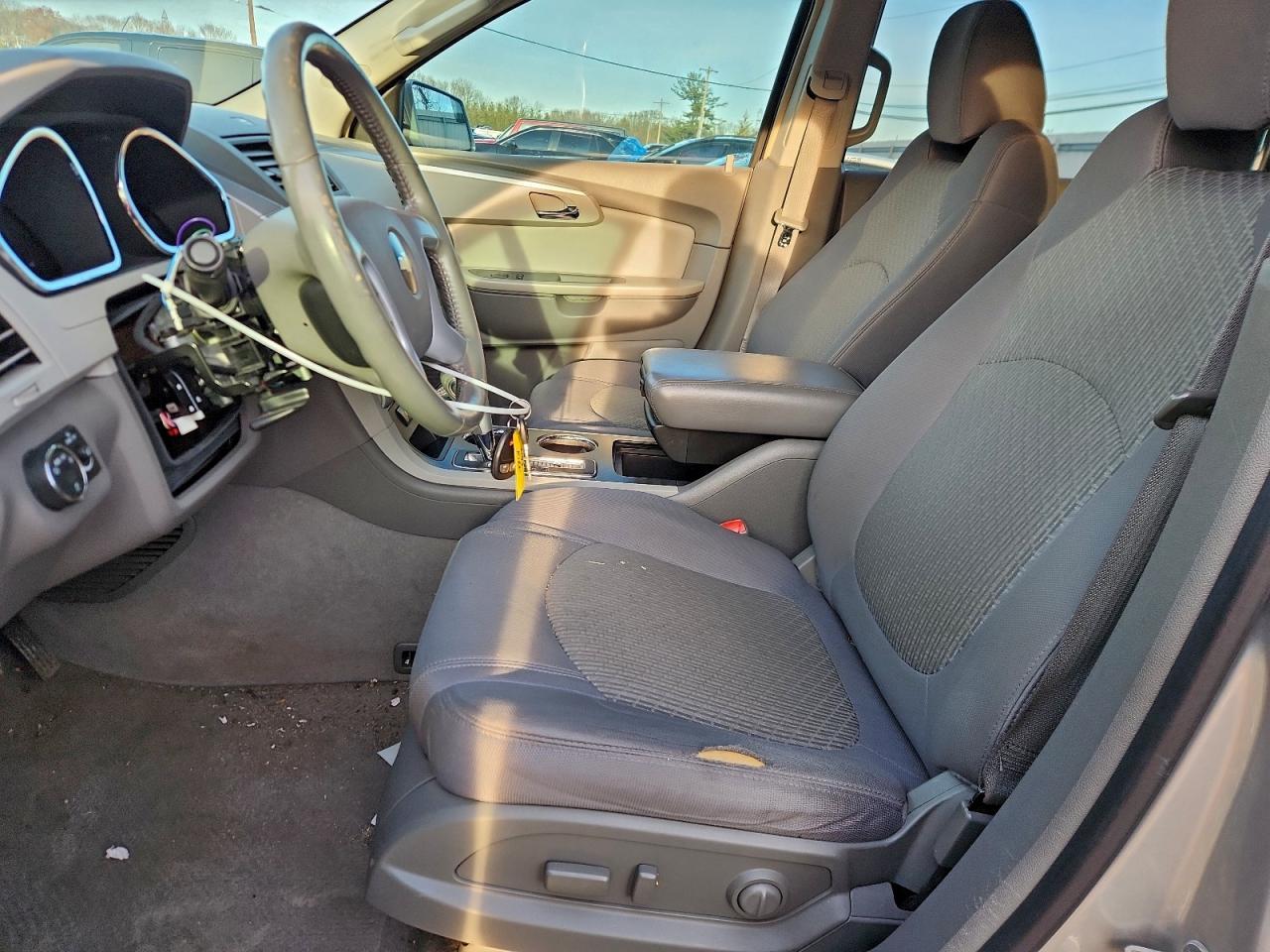 2009 Chevrolet Traverse Lt - Image 7