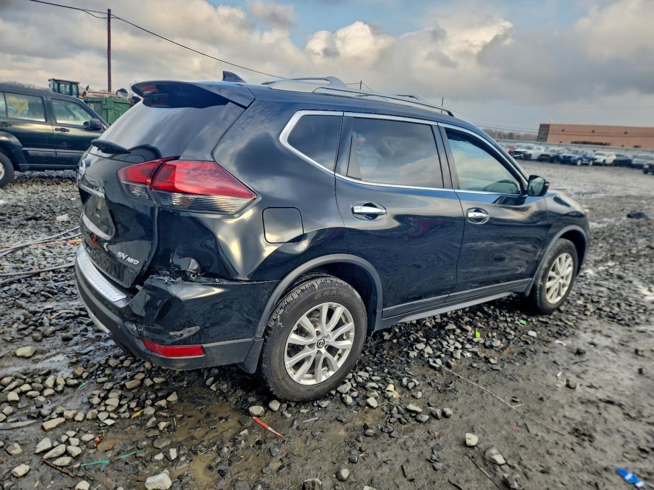 2020 Nissan Rogue S - Фото 3