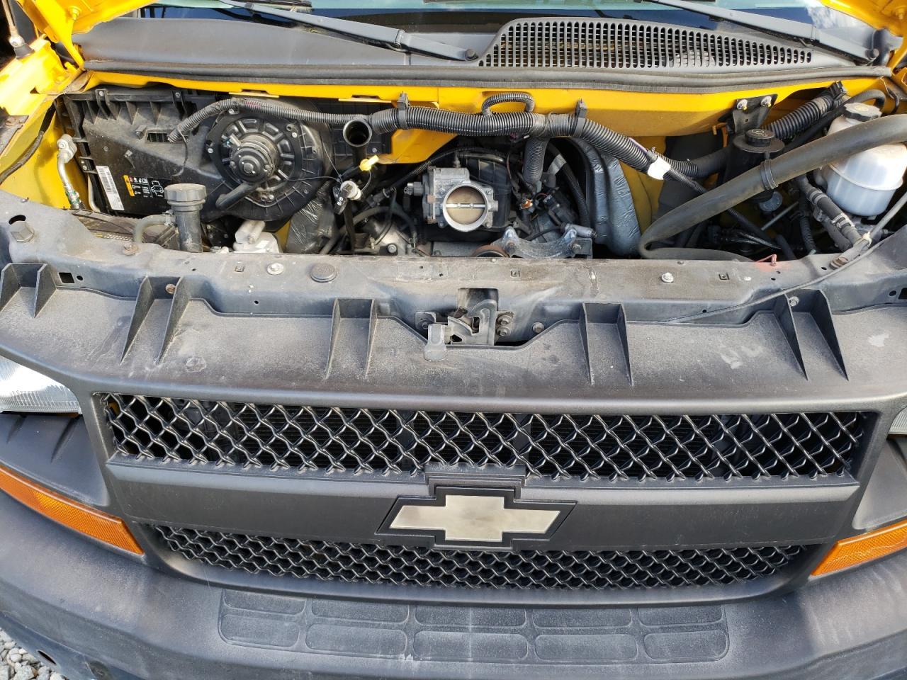 2011 Chevrolet Express School Bus - Фото 7