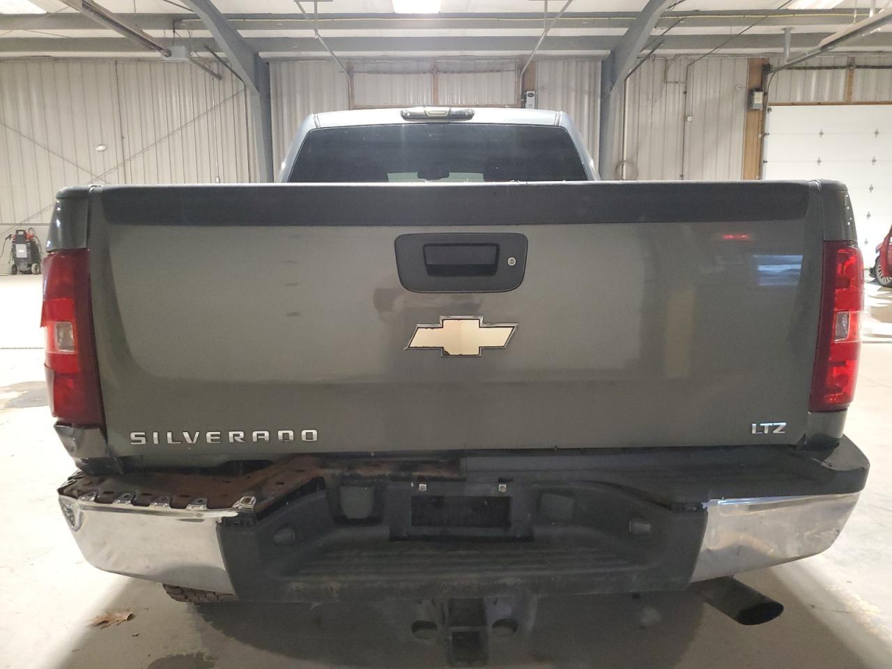 2011 Chevrolet Silverado K2500 Heavy Duty Ltz - Image 6