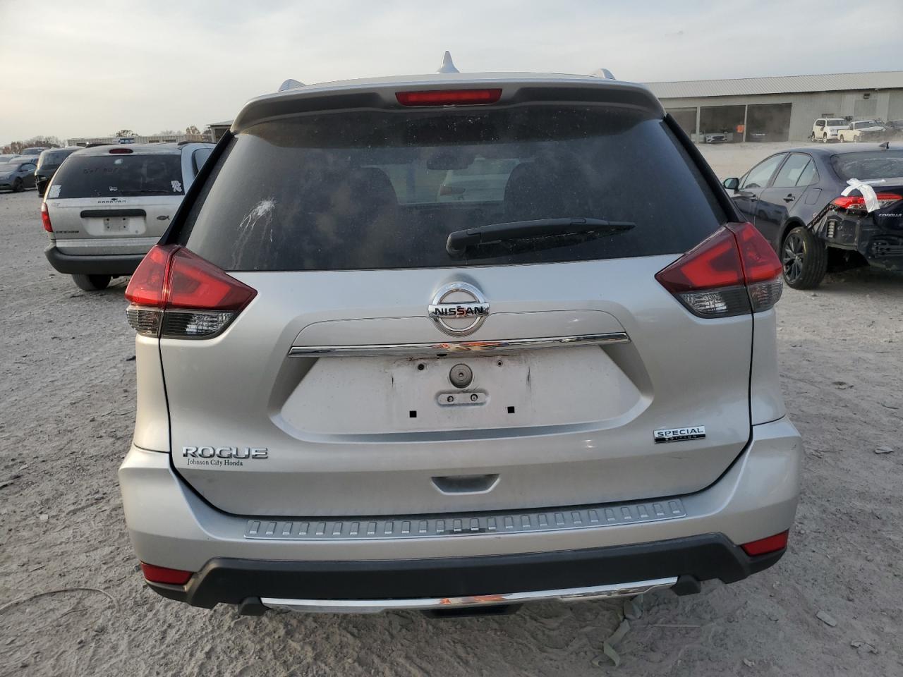 2020 Nissan Rogue S - Image 6