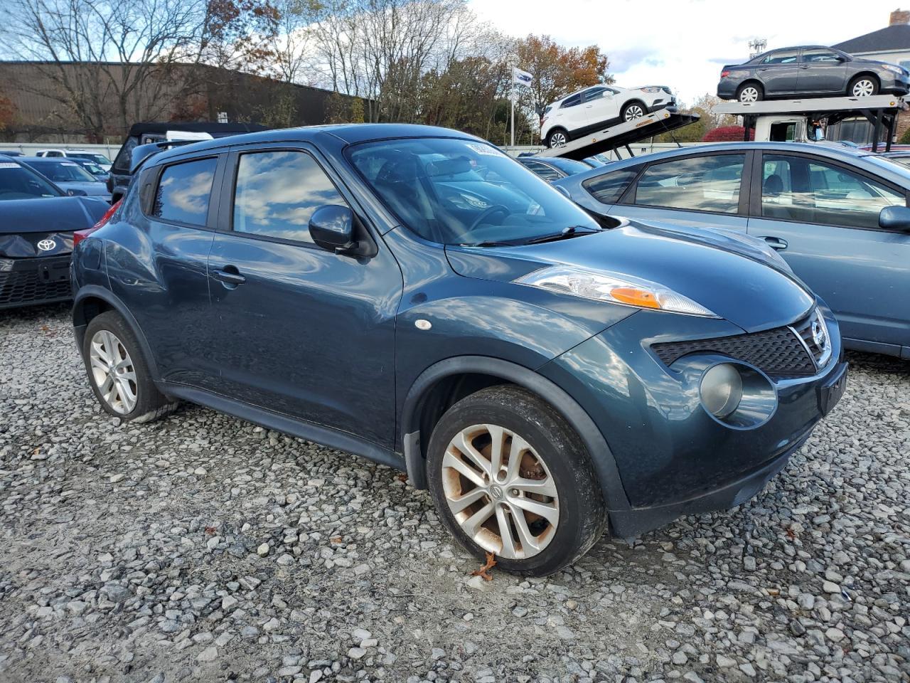 2011 Nissan Juke S - Фото 4