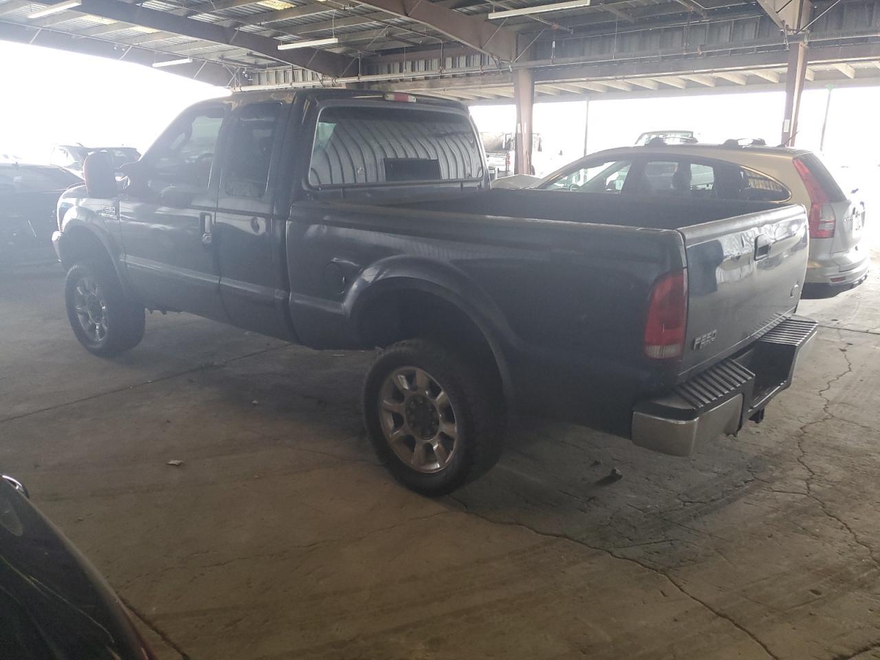 2003 Ford F-250 - Фото 2