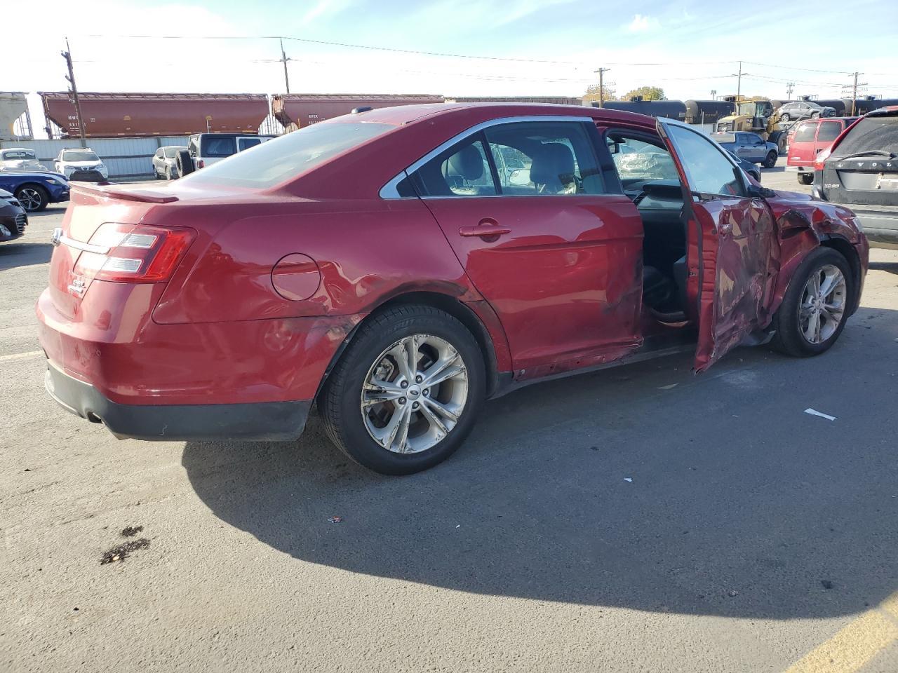 2015 Ford Taurus Sel - Фото 3