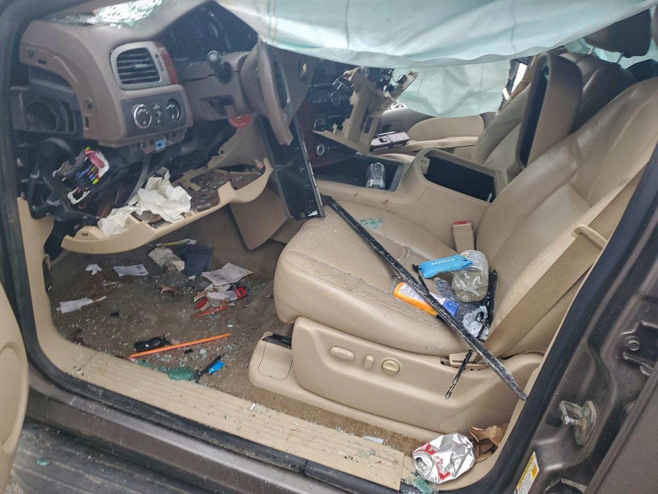 2012 Chevrolet Suburban K1500 Lt - Image 7