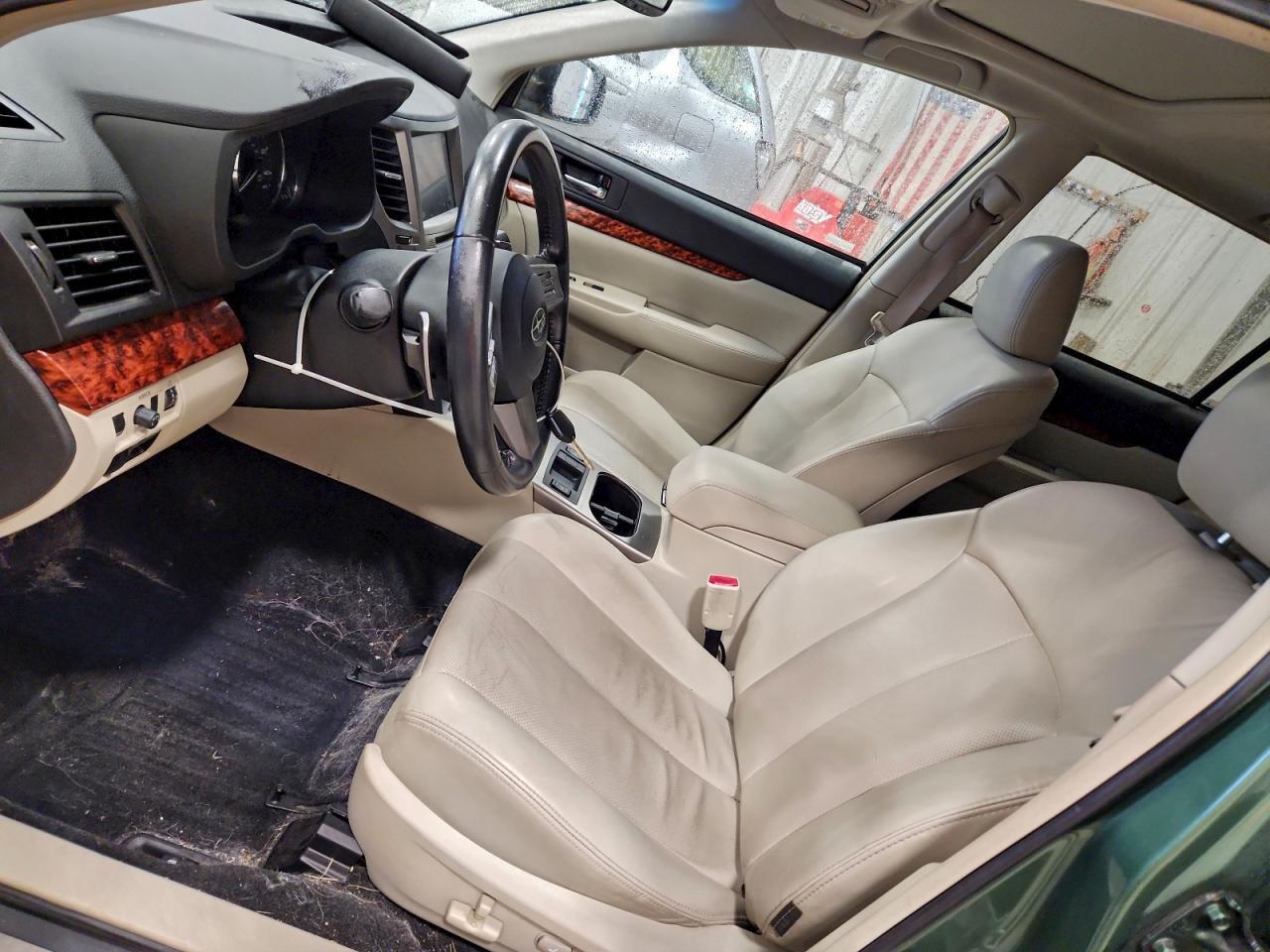 2011 Subaru Outback 2.5I Limited - Image 7