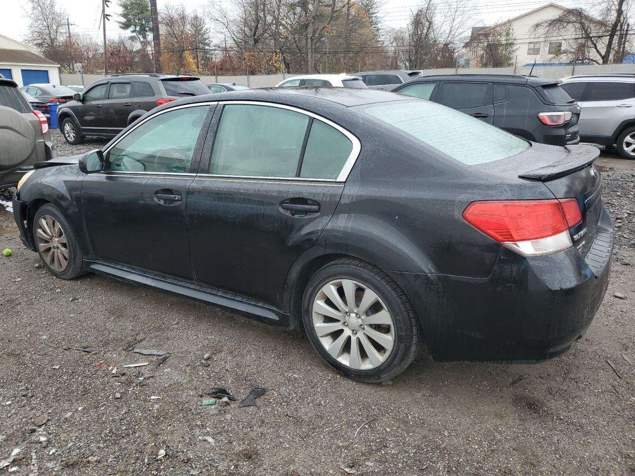2010 Subaru Legacy 2.5I Limited - Фото 2