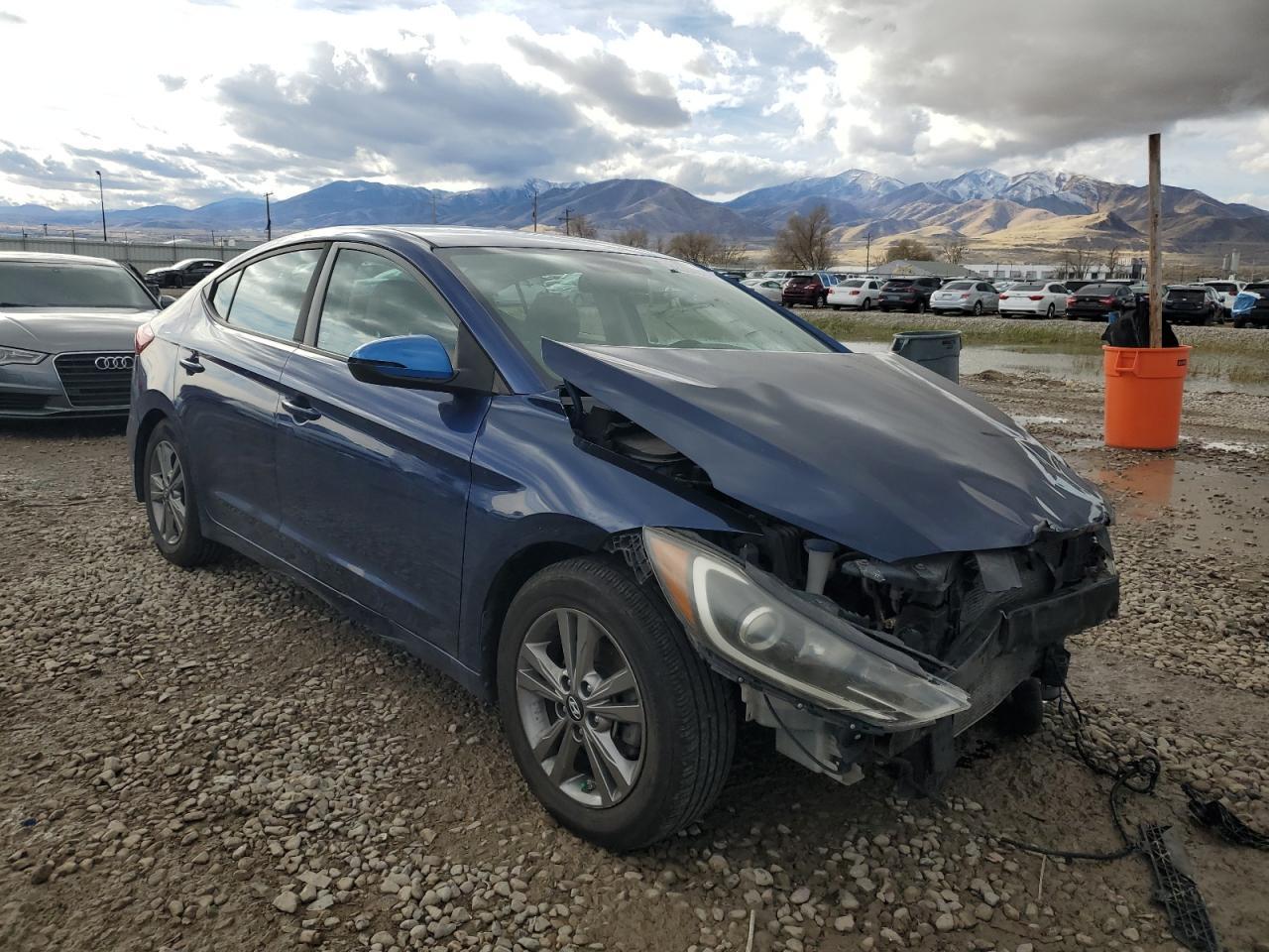 2017 Hyundai Elantra Se - Image 4