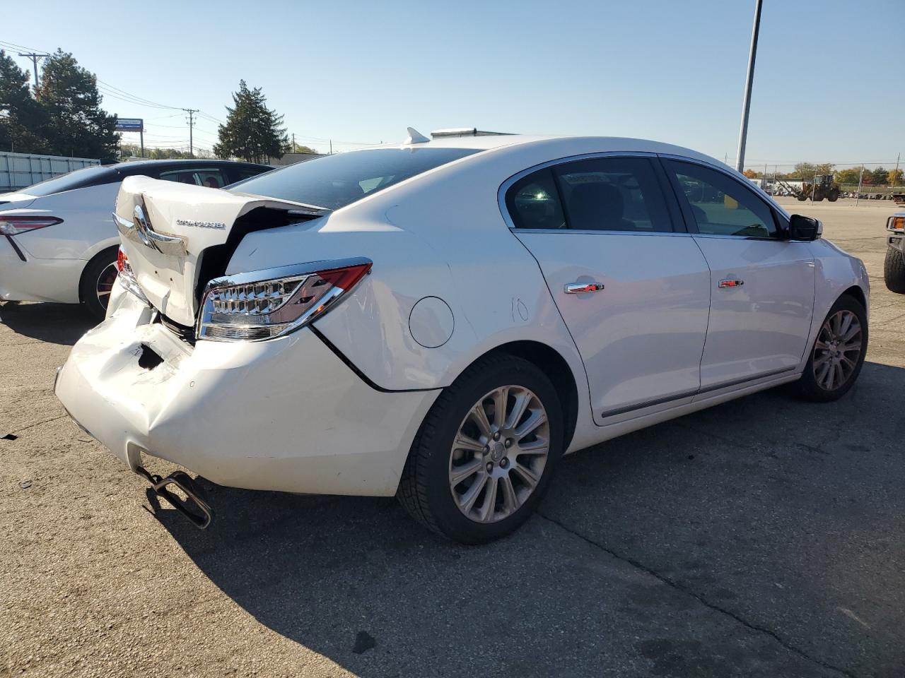2013 Buick Lacrosse - Фото 3