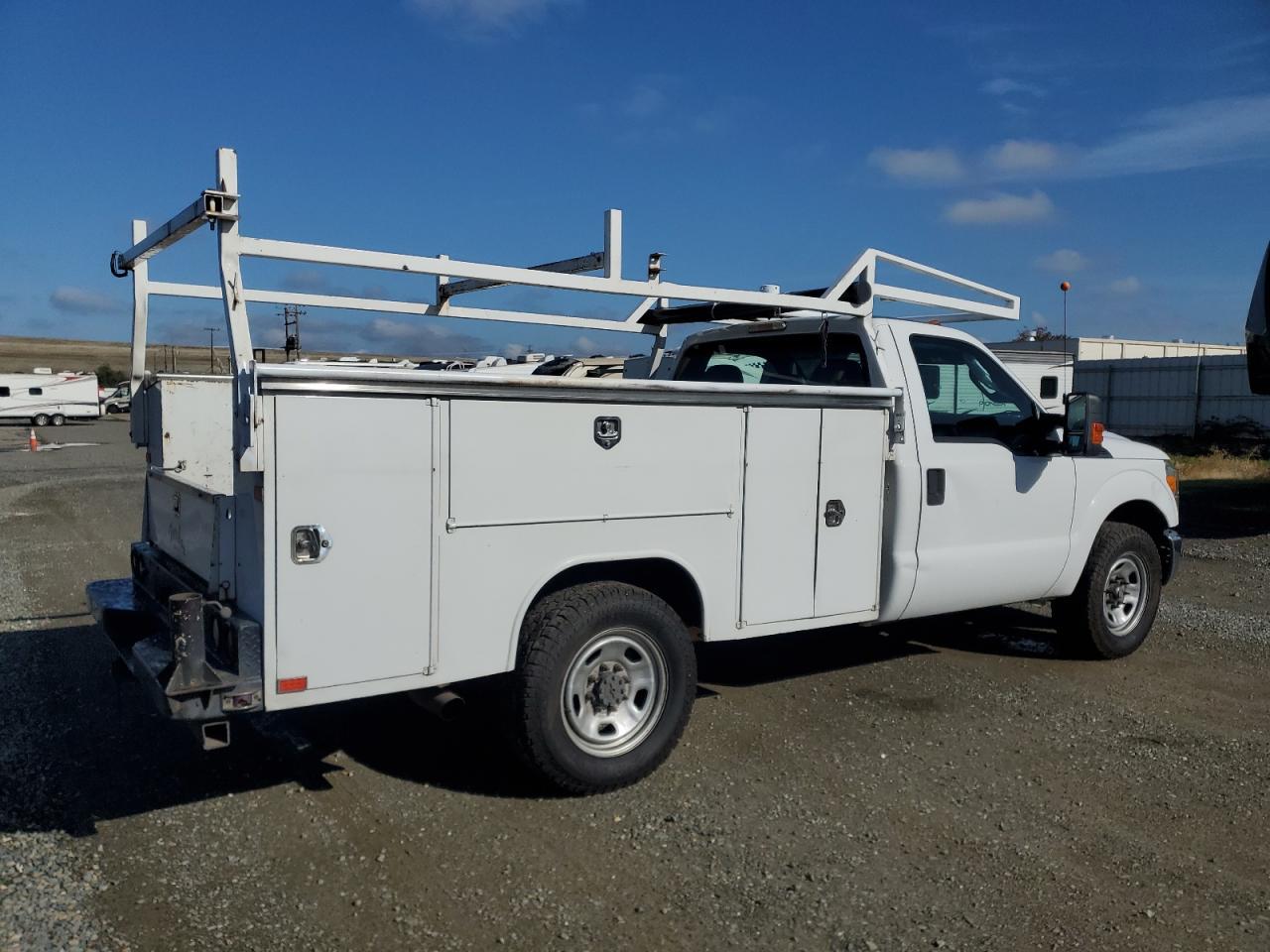 2015 Ford F350 Super Duty - Фото 3