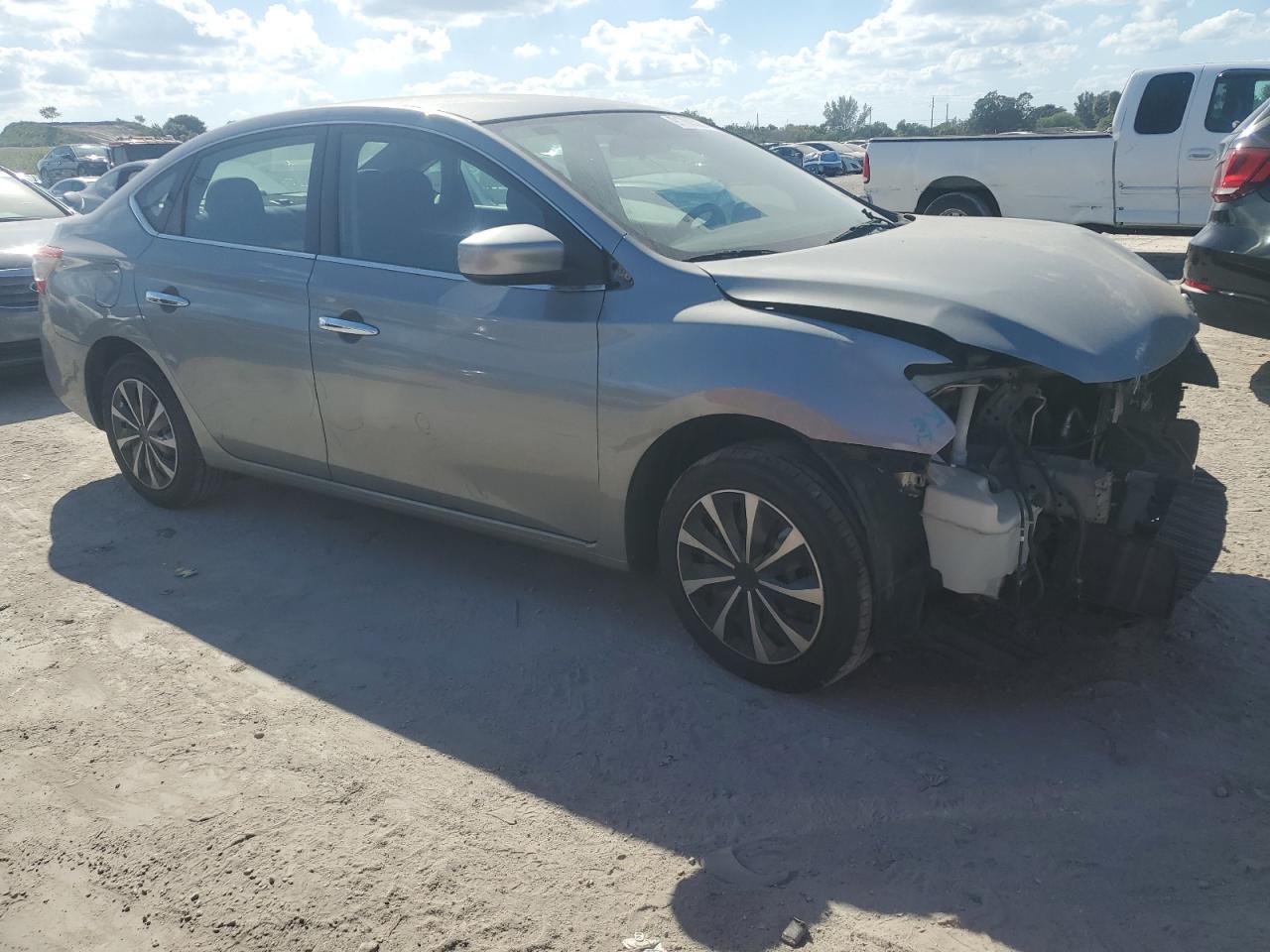 2014 Nissan Sentra S - Image 4