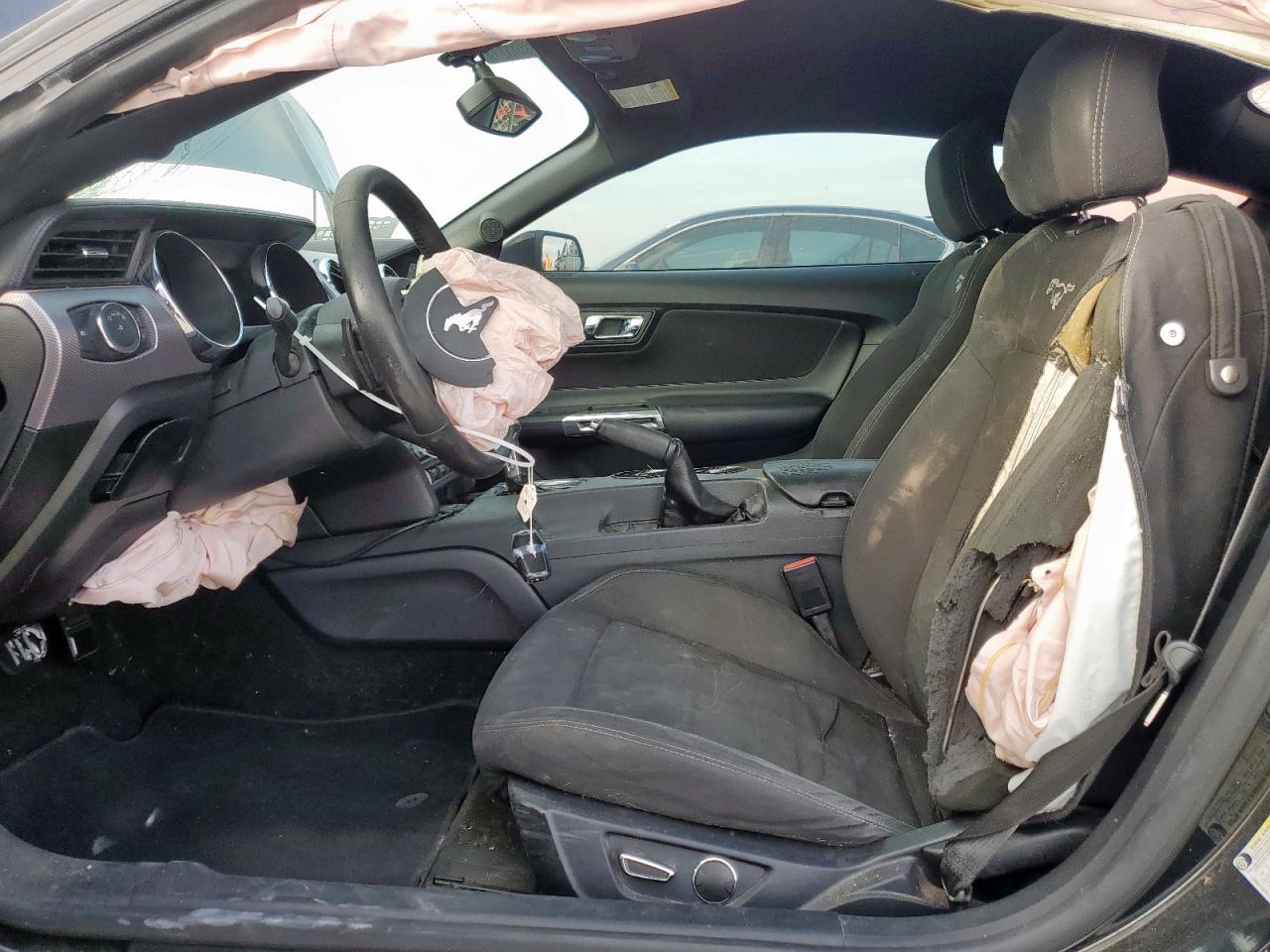 2016 Ford Mustang - Image 7