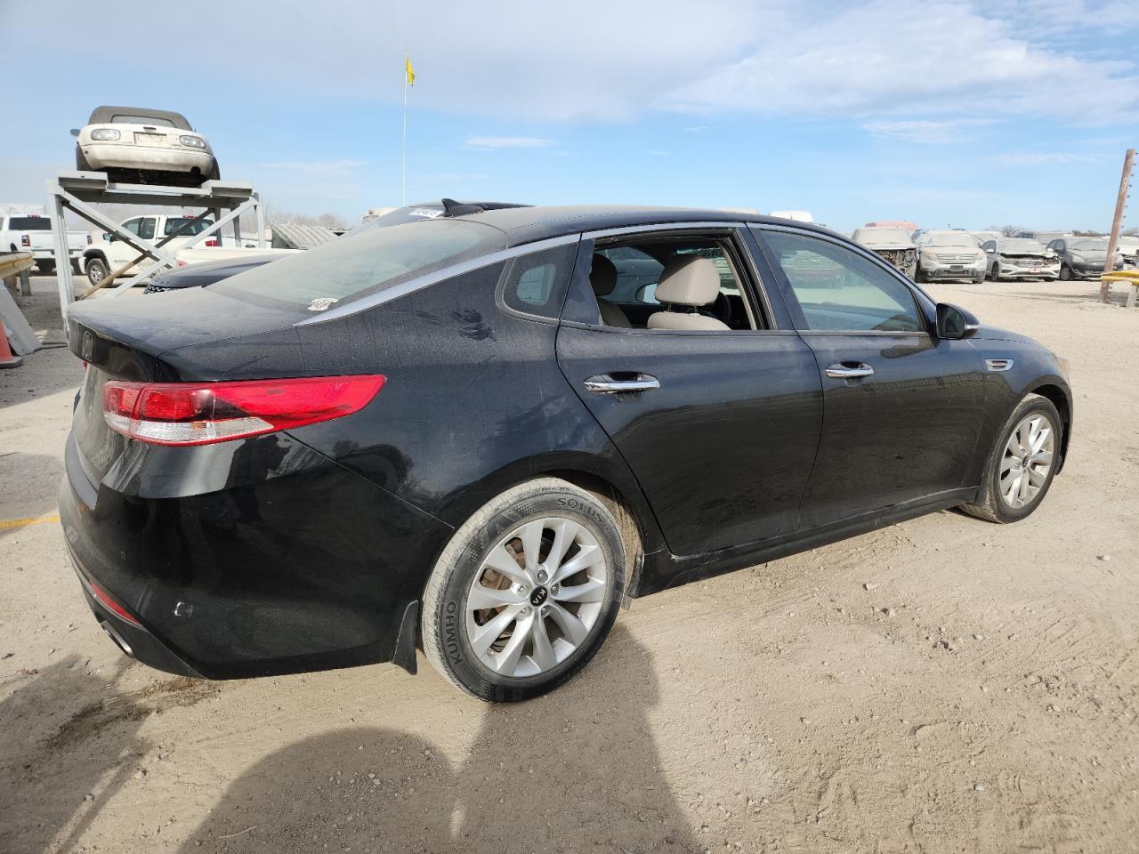 2018 Kia Optima Lx - Image 3