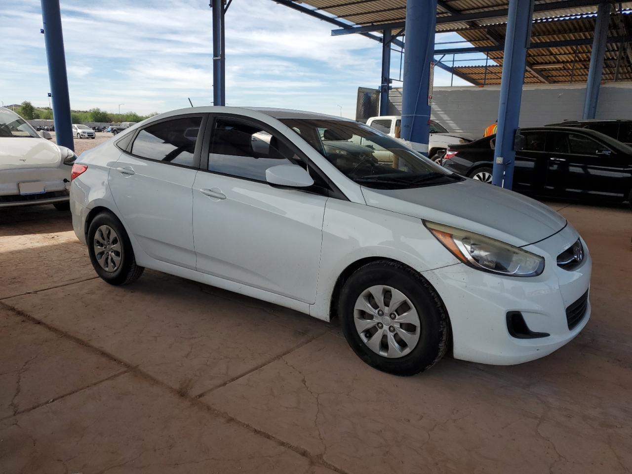 2016 Hyundai Accent Se - Фото 4