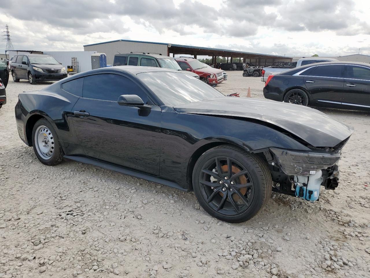 2025 Ford Mustang - Фото 4