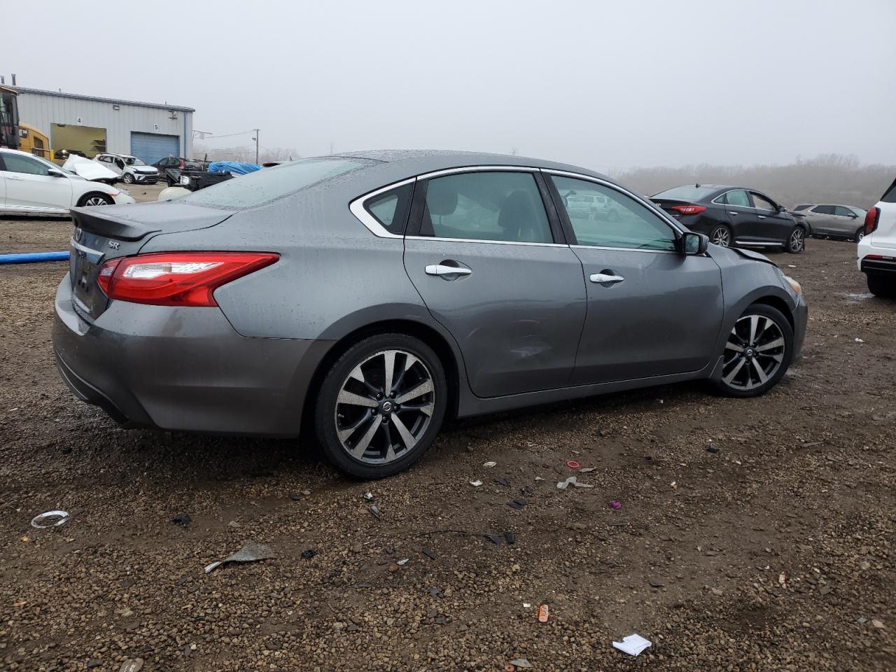 2016 Nissan Altima 2.5 - Фото 3