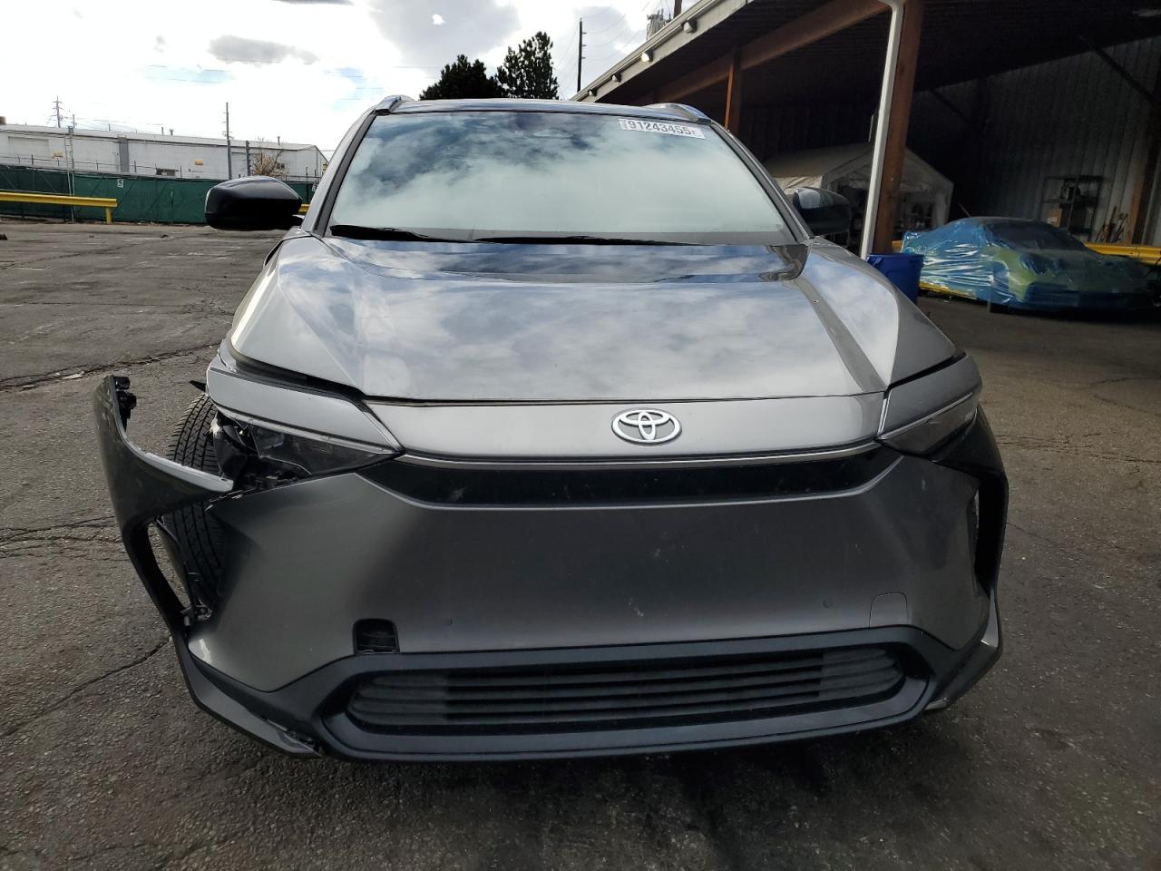 2024 Toyota Bz4X Xle - Image 5